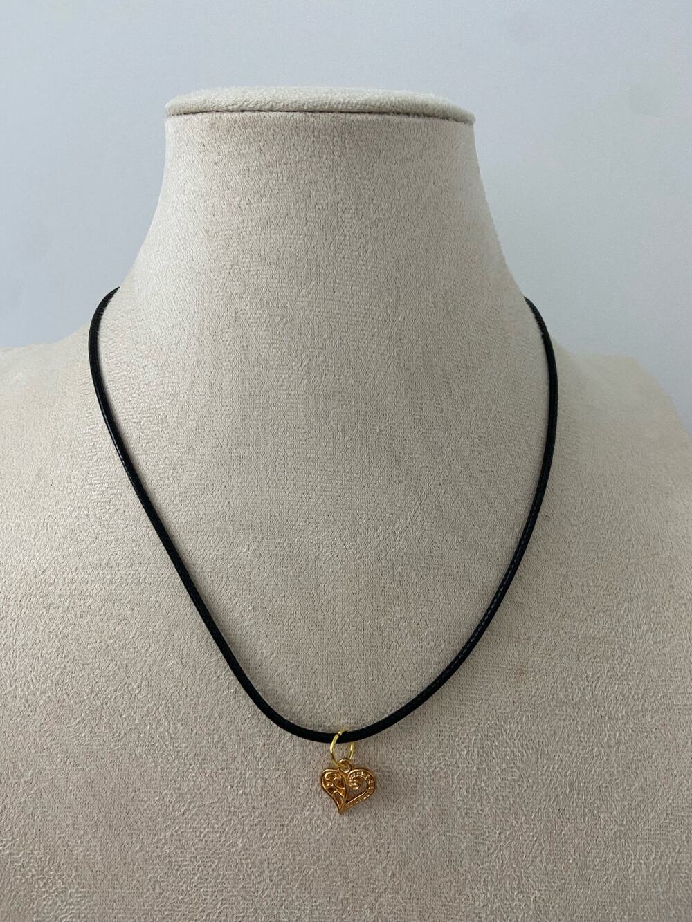 Little heart pendant necklace